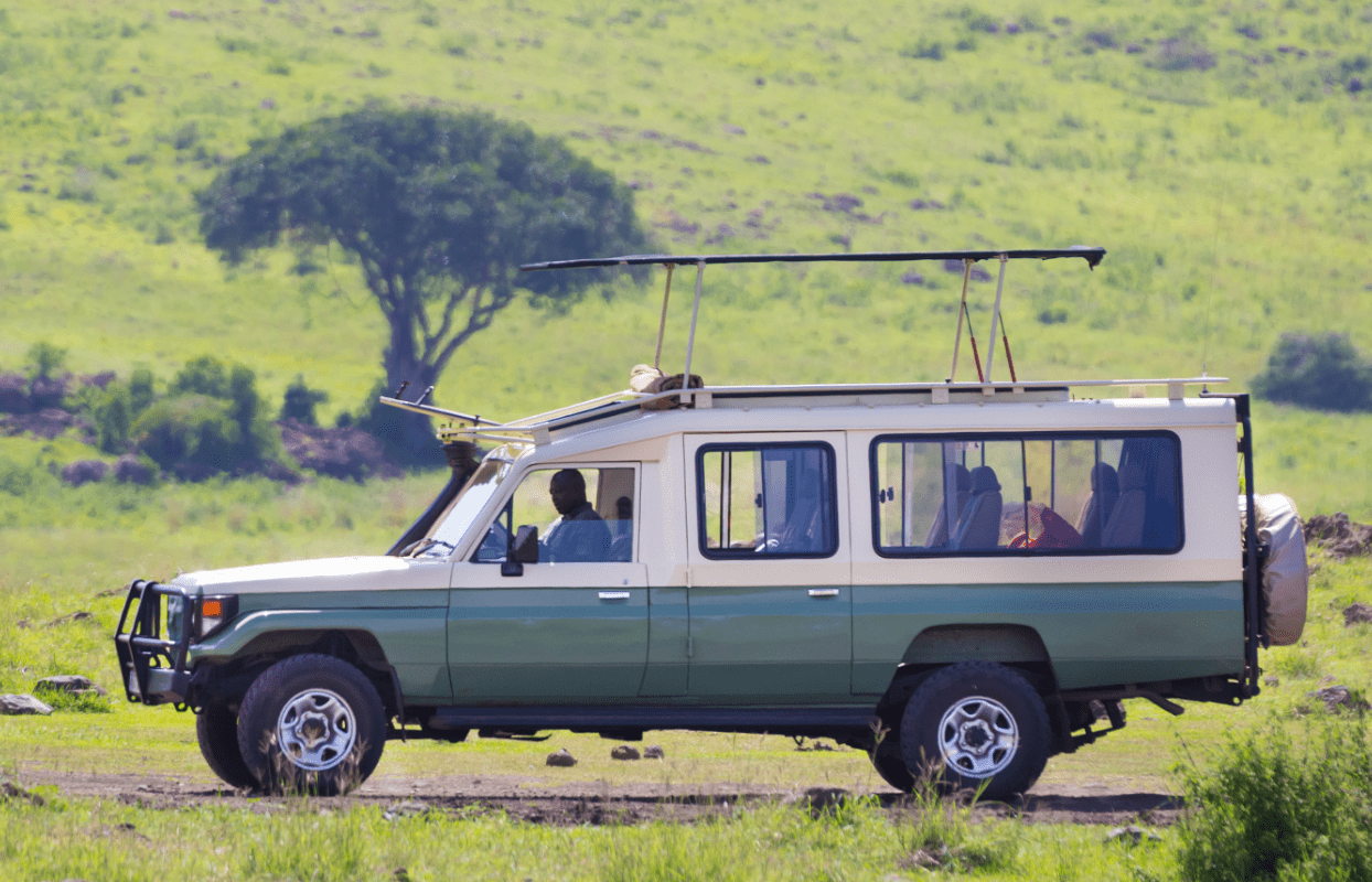 Sustainable Safaris Africa - Experiences - Big 5 Safari - Safari Car on a Game Drive