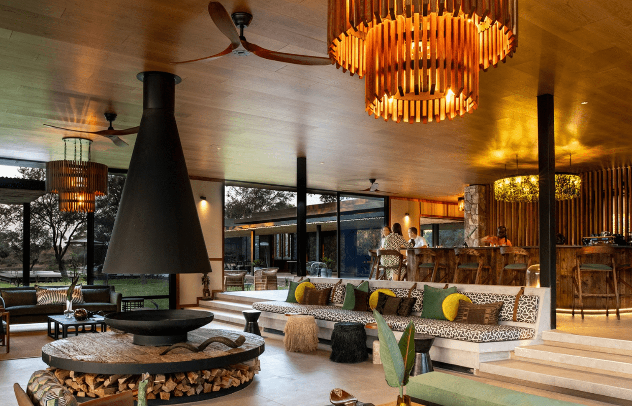 S002-IT2 - Communal Entertainment and Bar Area Sustainable Safaris Africa - Journeys - Luxury Kruger Safari - Communal Entertainment and Bar Area